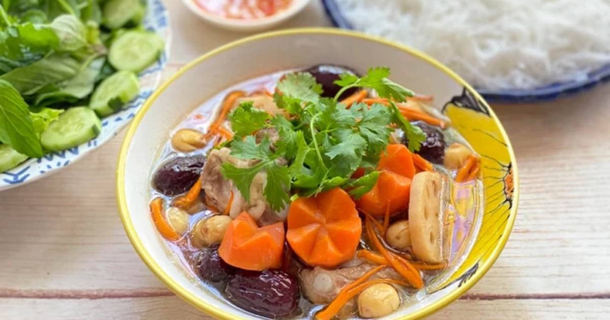 Sườn Non Tiềm Nấm Đông Trùng Hạ Thảo
