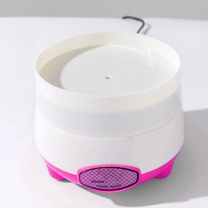 Heated pet drinking bowl made of stainless steel with heating function