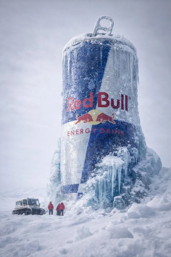 Arte hiperrealista de Monster Energy Frozen