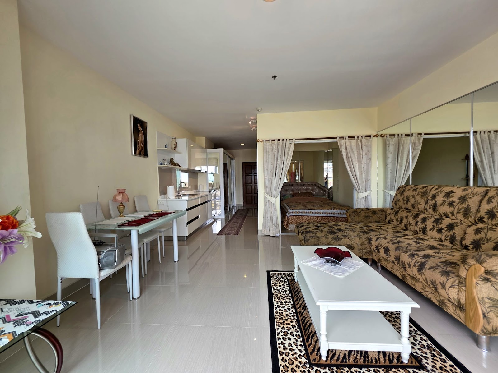 View Talay 5/F7 STUDIO · 1 BATHROOM · 48 SQ M · LARGE BALCONY · SEA VIEW 3