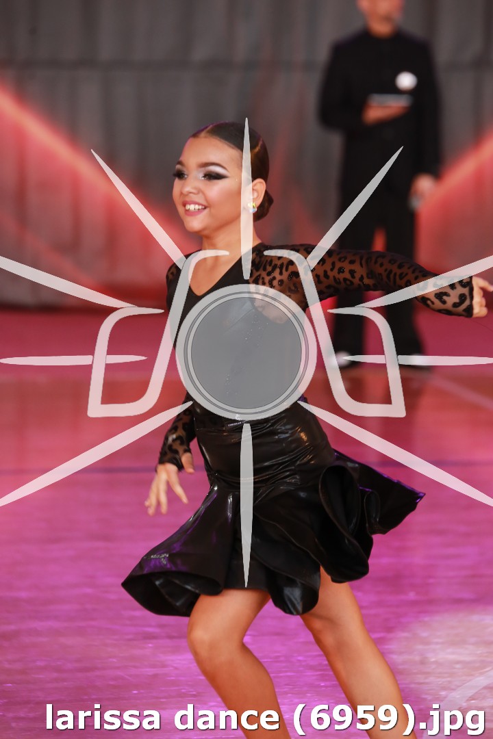 larissa dance (6959).jpg