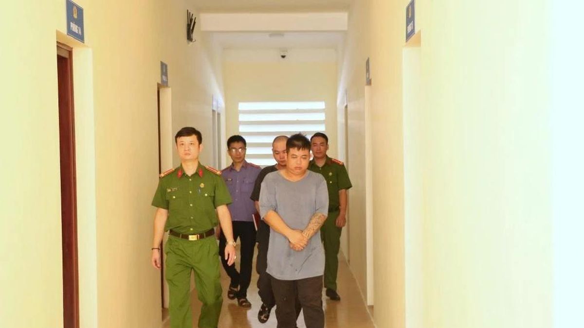 Bắt giữ 2 đối tượng giả danh phóng viên cưỡng đoạt tài sản - Báo Tri thức &amp; Cuộc sống