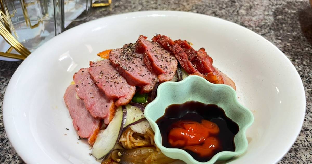 Bún xào ớt chuông tím lườn ngỗng nga