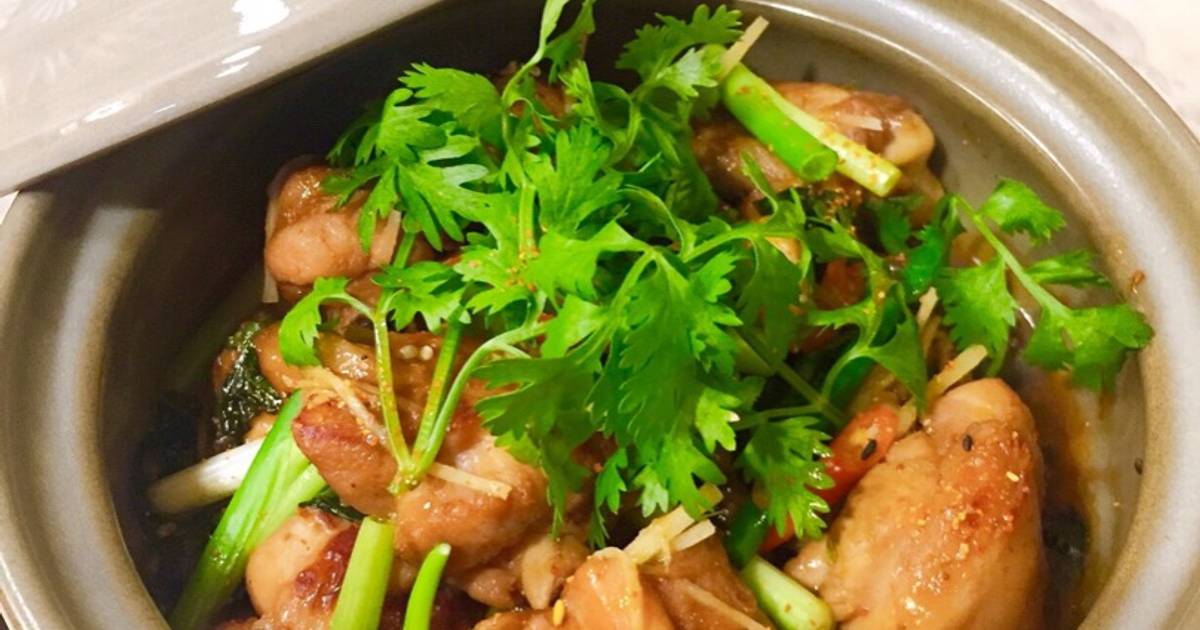 Gà kho dầu hào.