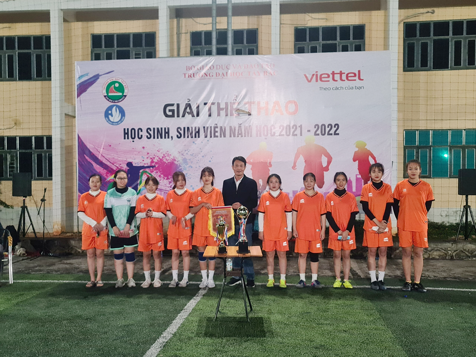 Tổng kết Giải Bóng đá học sinh, sinh viên Trường Đại học Tây Bắc  năm học 2021 – 2022