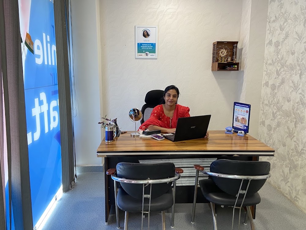 Dr. Shilpa Yadav at Smile Implant and Dental Clinic, Aya Nagar