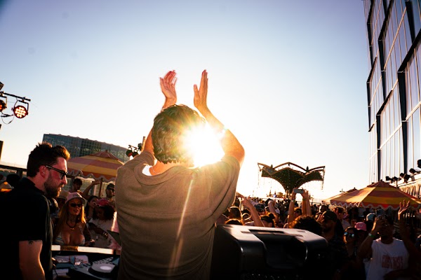 Phantoms - Pool Party photo 61