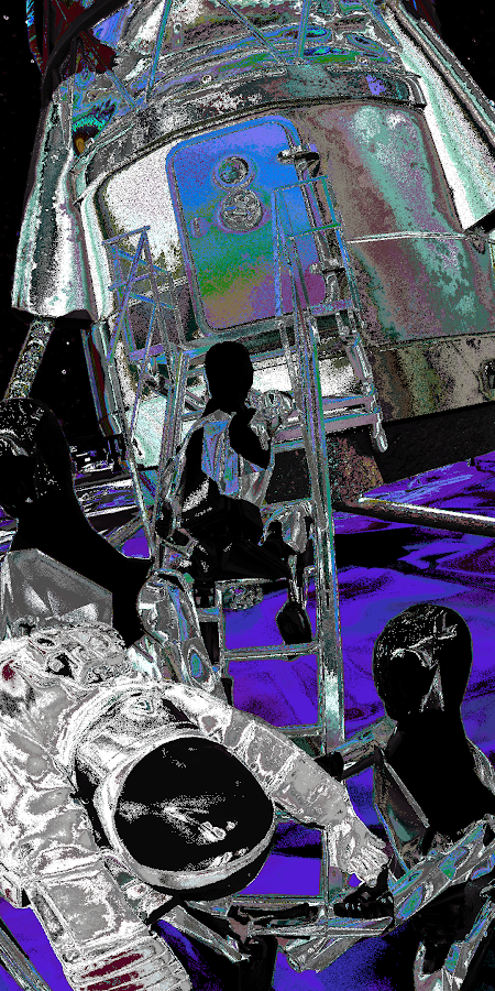Astronaut On A Purple Planet 4K Phone Wallpaper