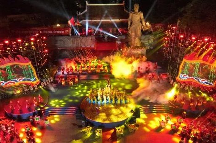 Đưa văn hóa vào trung tâm chiến lược phát triển - Báo Hà Nội Mới