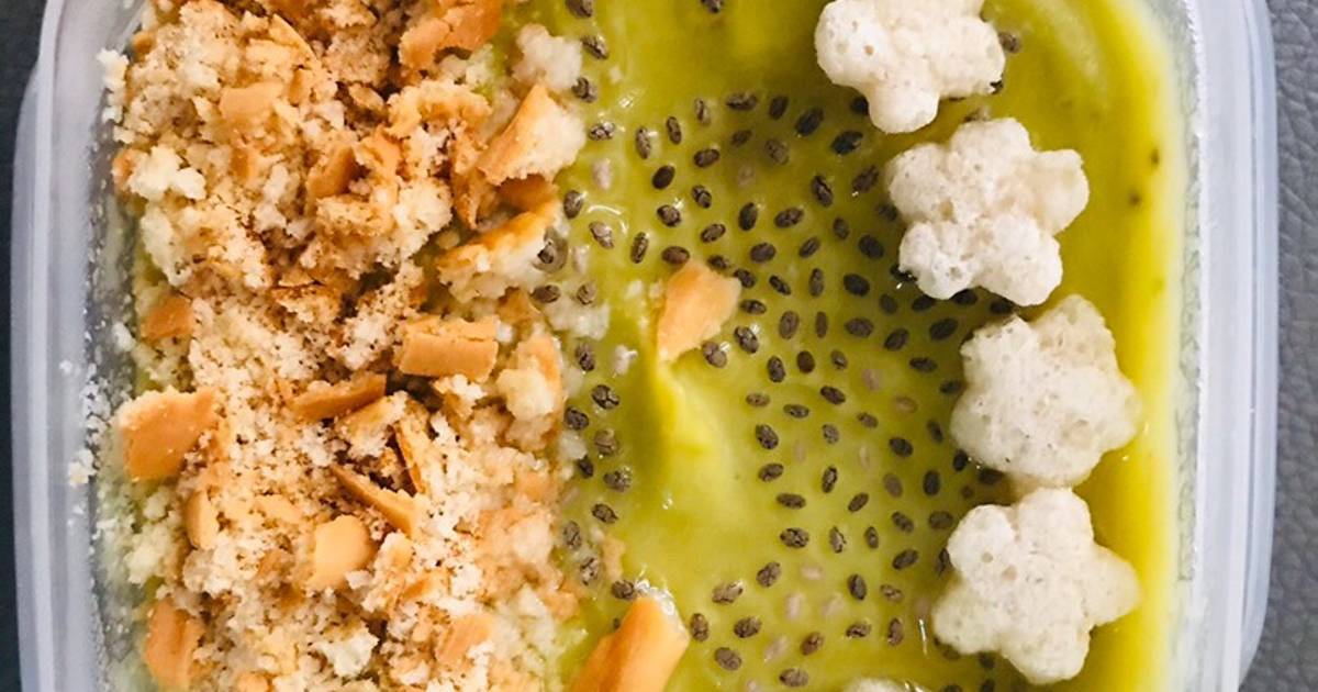 Smoothie bơ chuối phiên bản ăn dặm