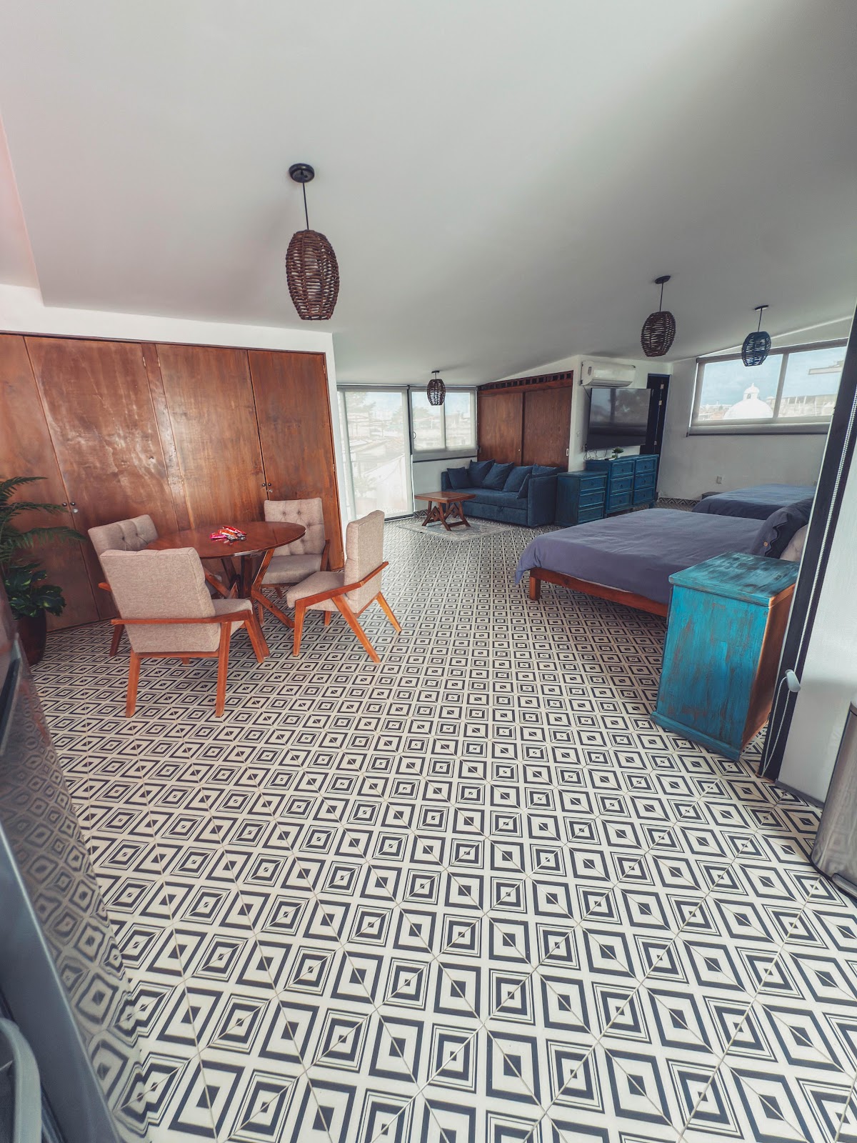 Villa Luna — bay view terrace