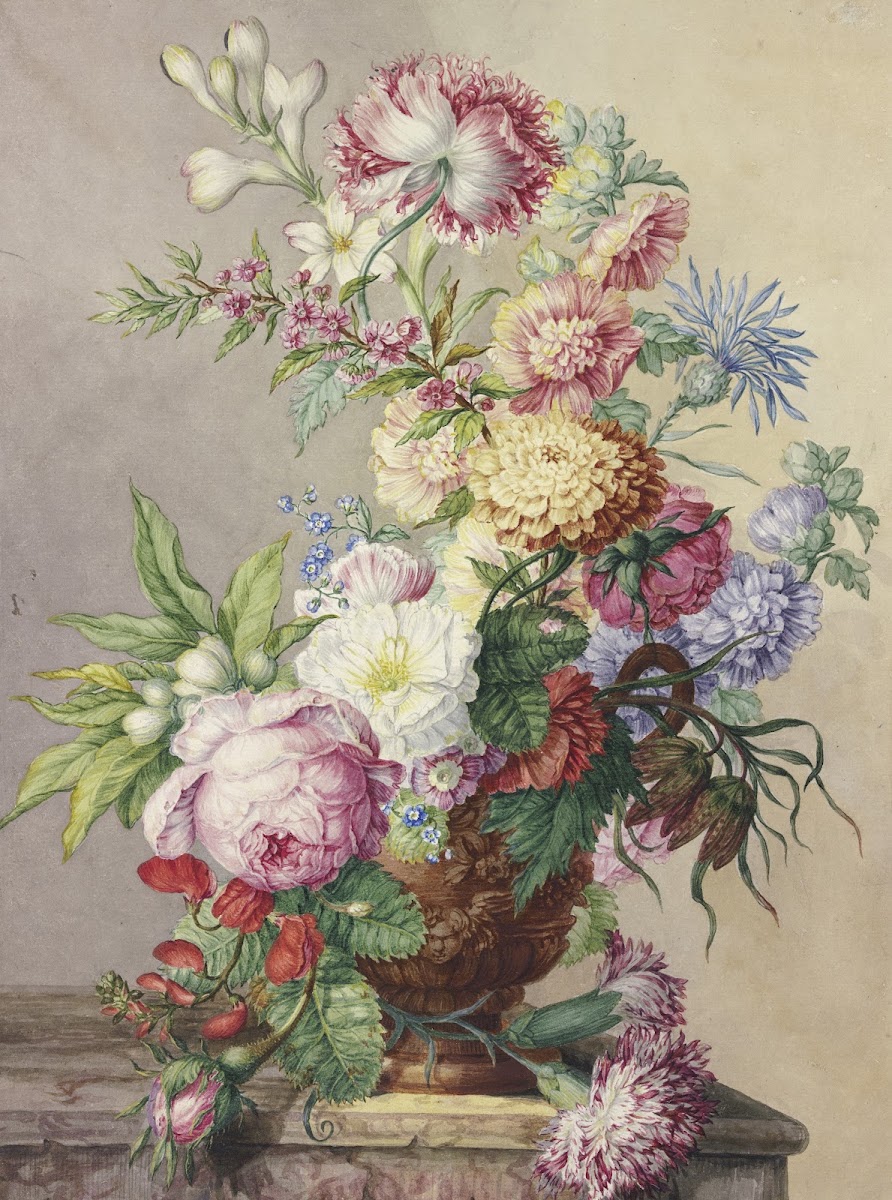 Blumenstrauß In Einer Vase Auf Einem Marmortisch