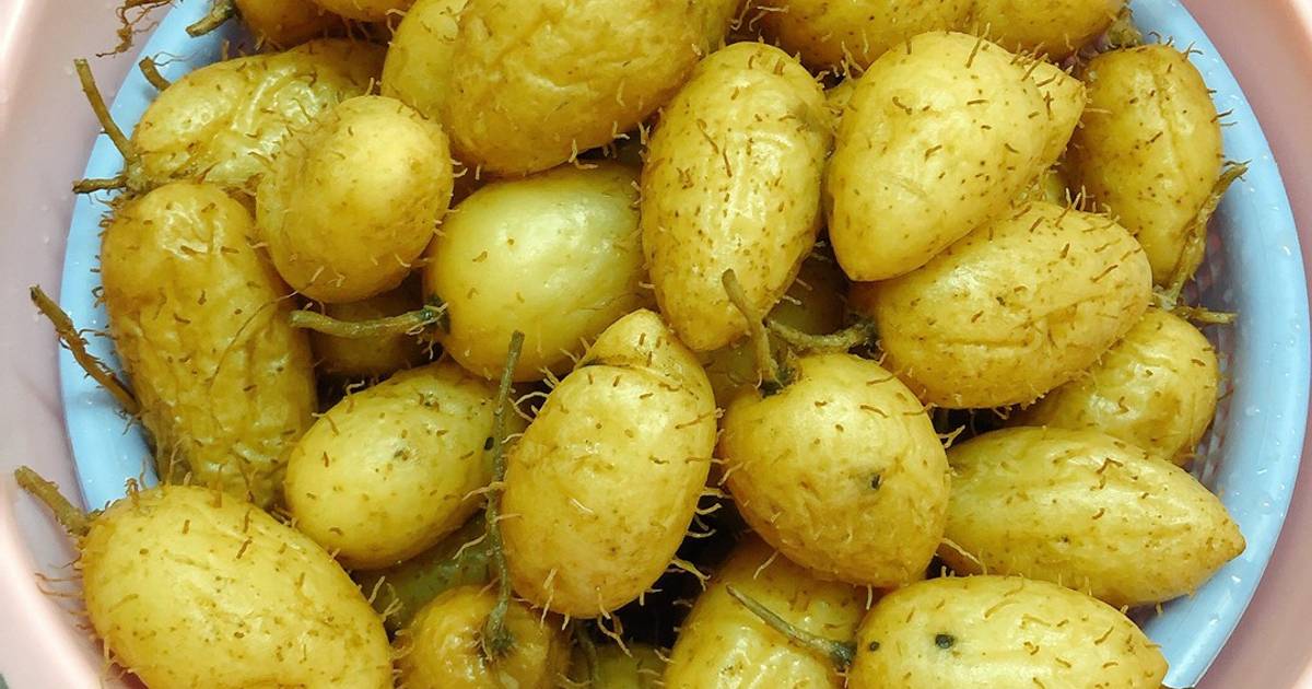 Luộc củ lùn tróc vỏ dễ lột