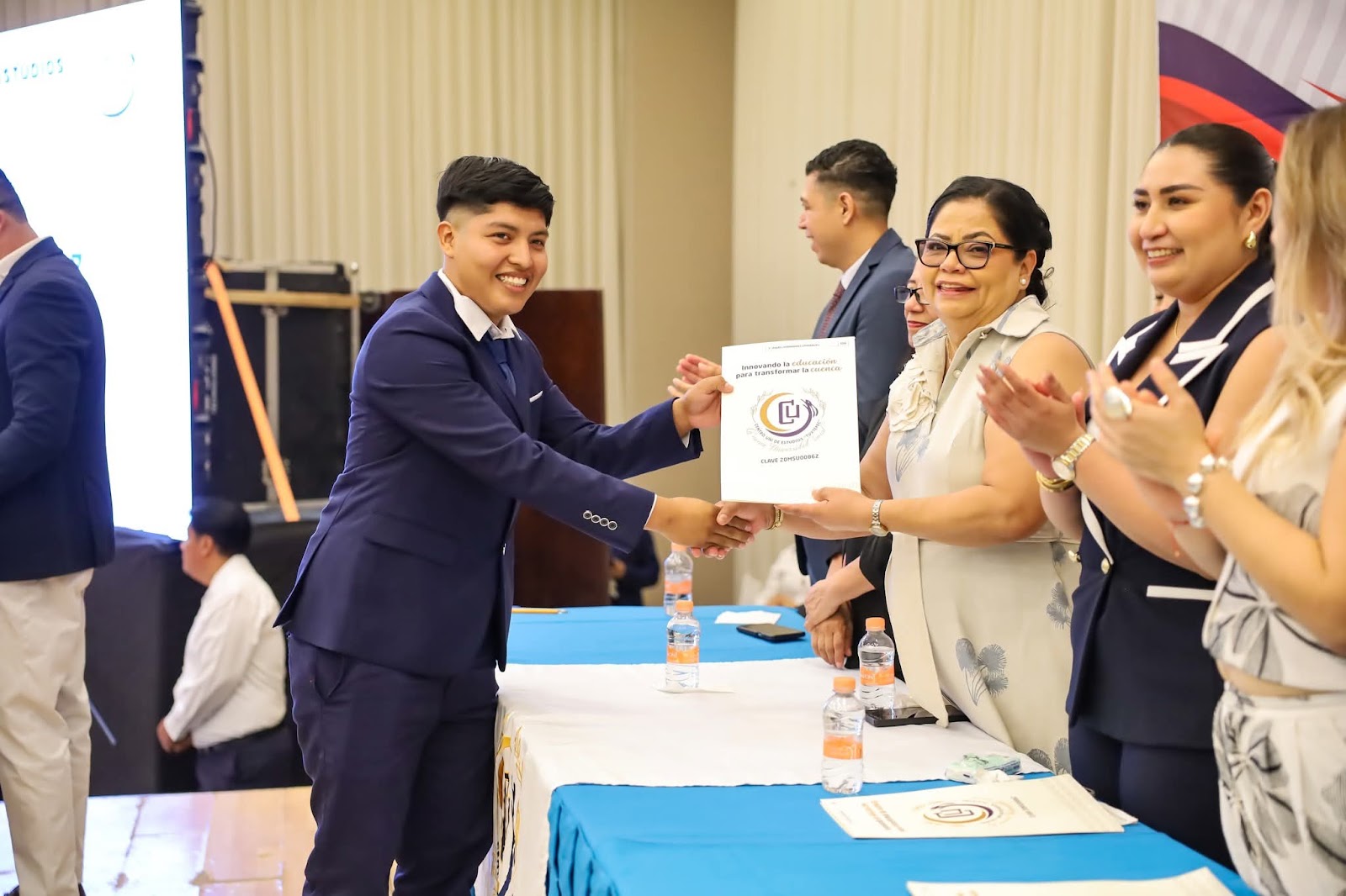 Ceremonia de Graduación 2022–2025 | Entrega de Certificados y Cartas Pasante