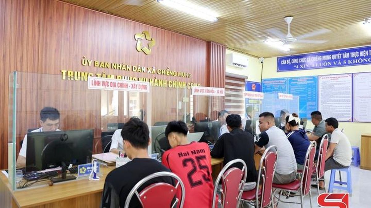 Chiềng Mung tập trung giải quyết thủ tục hành chính - Báo Sơn La