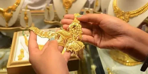 নতুন রেকর্ড: স্বর্ণের ভরি আড়াই লাখ টাকা ছাড়াল, ইতিহাসে সর্বোচ্চ দাম নির্ধারণ করলো বাজুস