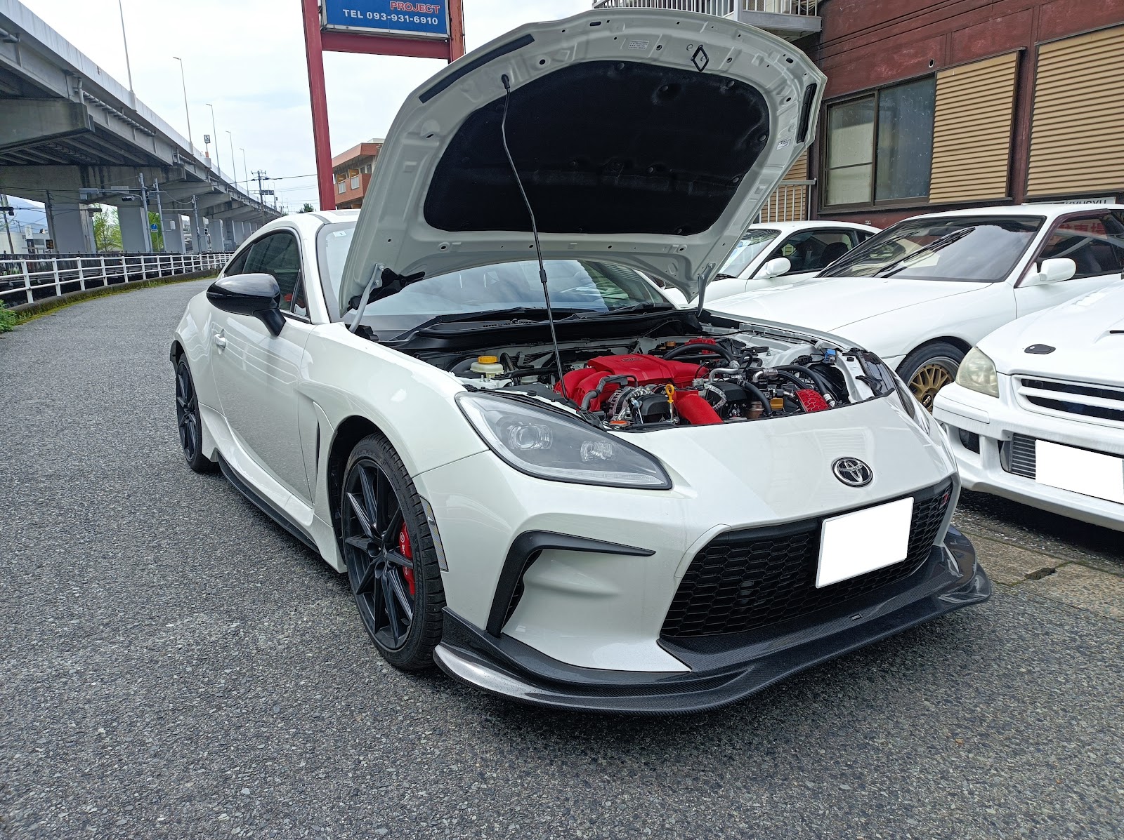 HKS九州サービス｜北九州のチューニング＆カスタム専門ショップ