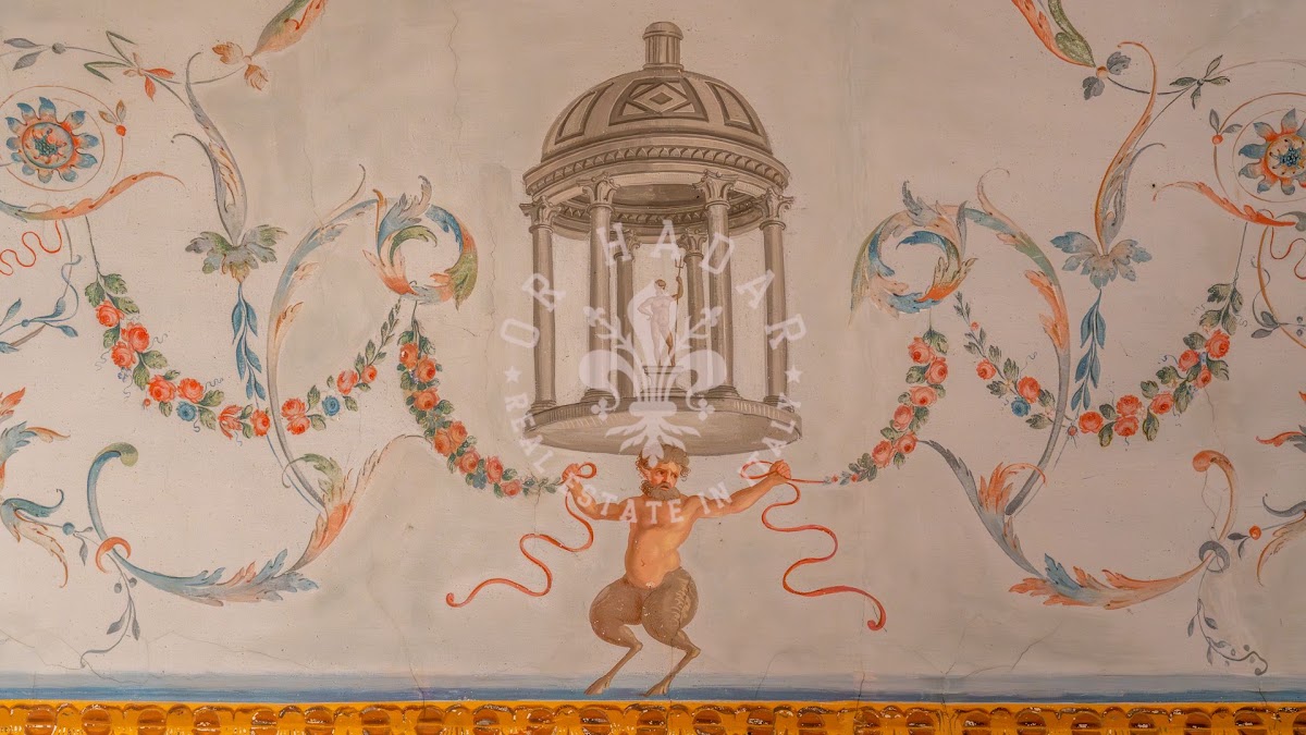 פאלאצו פטרוני (Palazzo Petroni) — 38