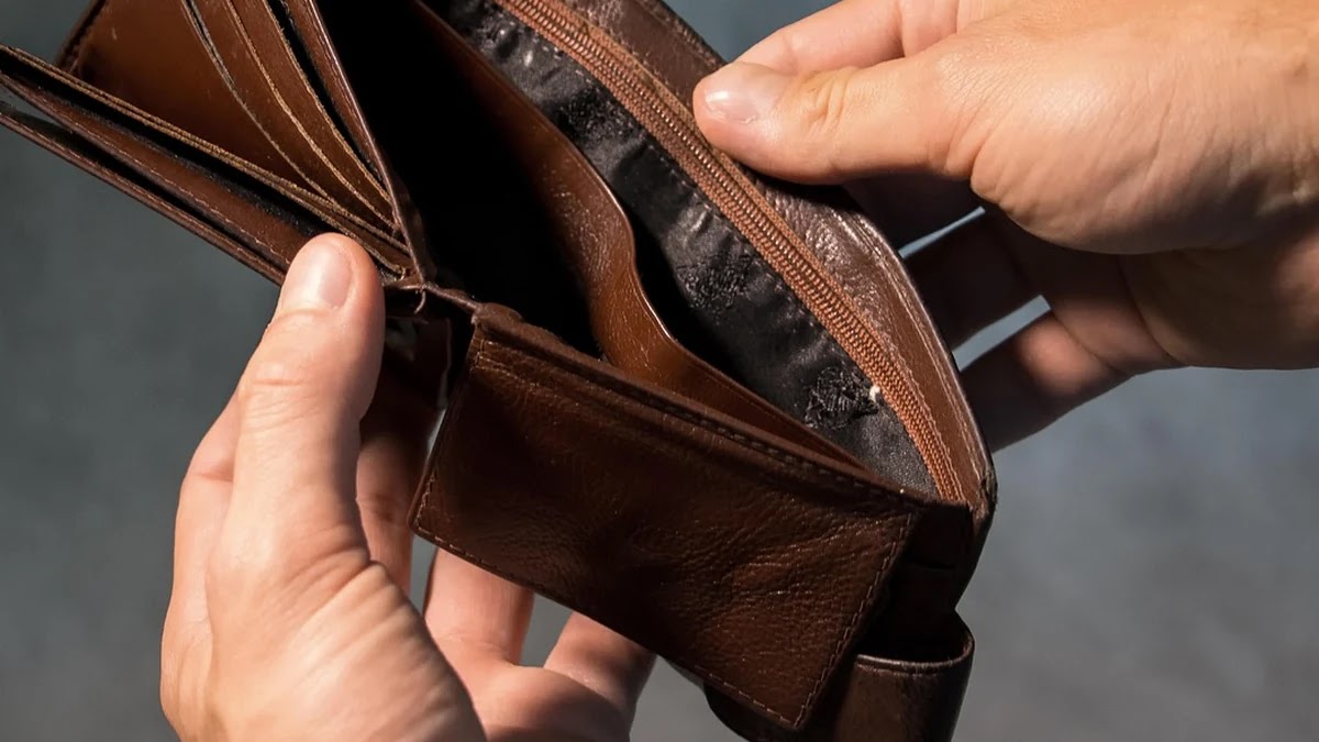 MBTI 유형별 소비 충동 원인과 절제하는 심리 기법