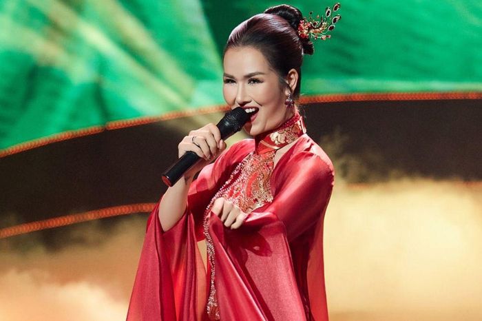 Võ Hạ Trâm sửa lời ca khúc của nhạc sĩ Huy Tuấn - Tạp chí SaoStar
