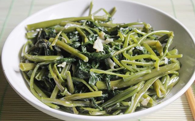Rau Muống Xào Chao