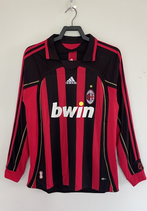 Camiseta de local del AC Milan 2006-07 de manga larga.jpeg
