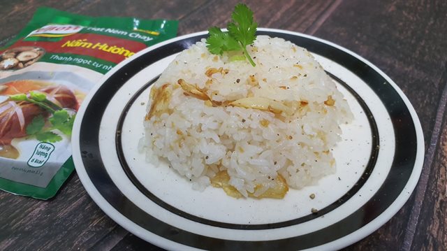Cơm Chiên Tỏi Thơm