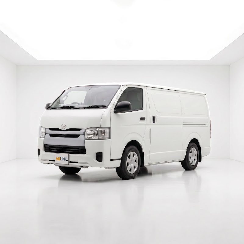 Toyota Hiace AT 5DR Goods Van