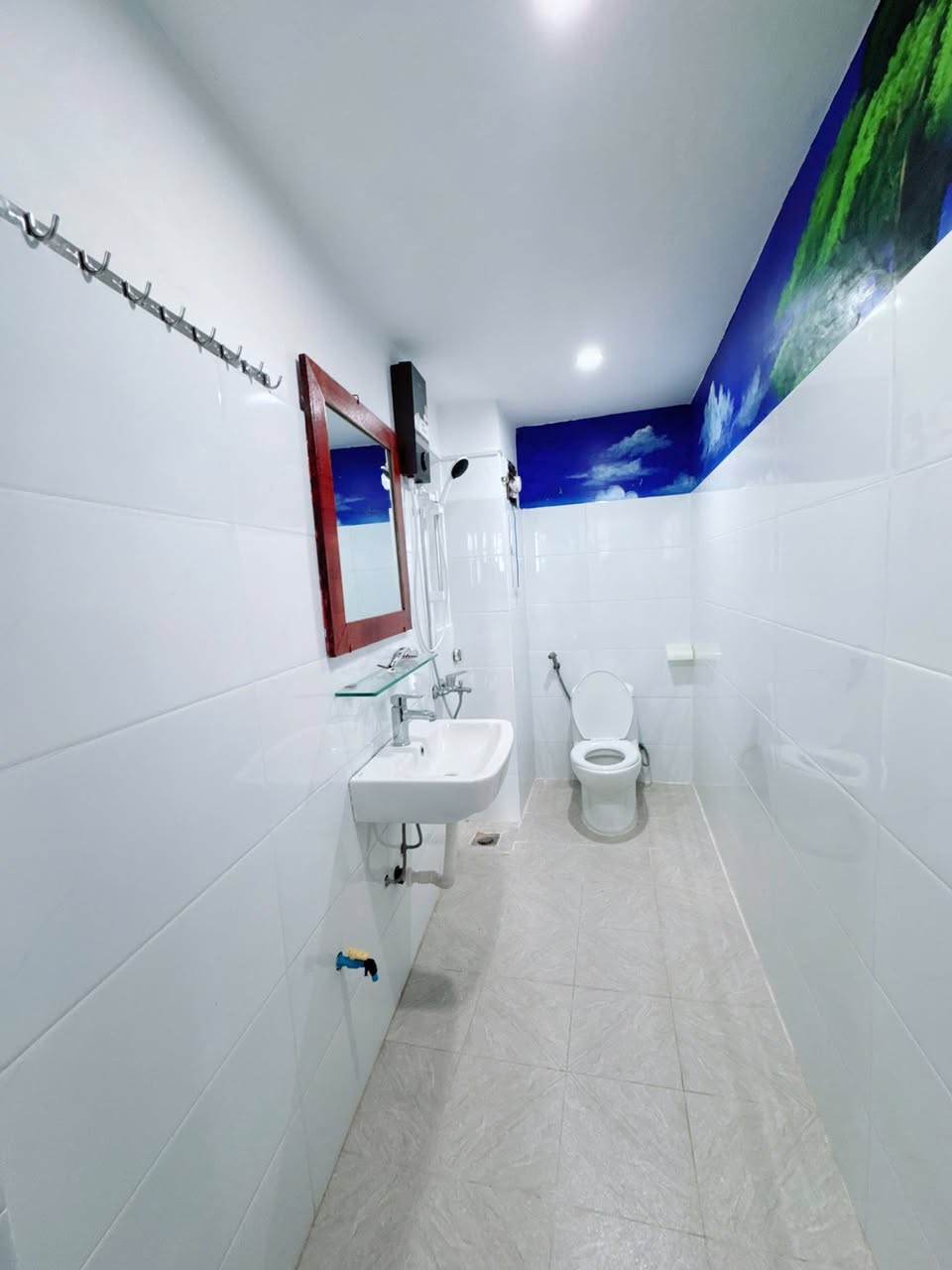 Hôm nay trống lại phòng 202  4