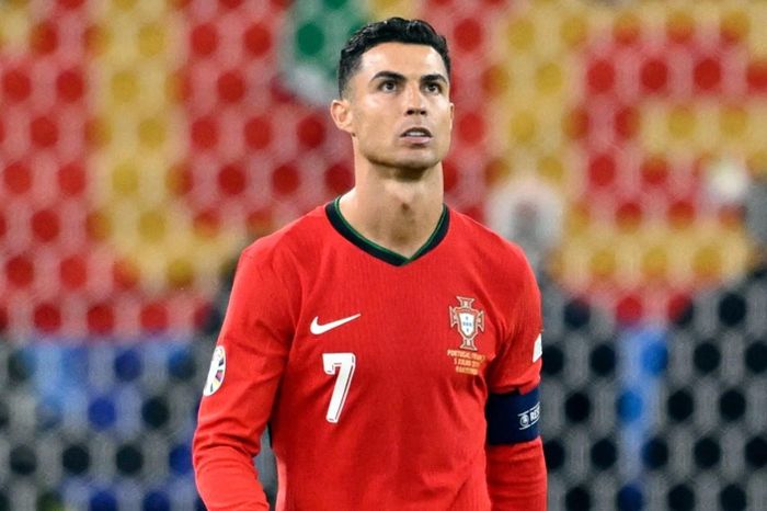 Ronaldo rớt giá ở tuyển Bồ Đào Nha - Tạp chí Tri thức