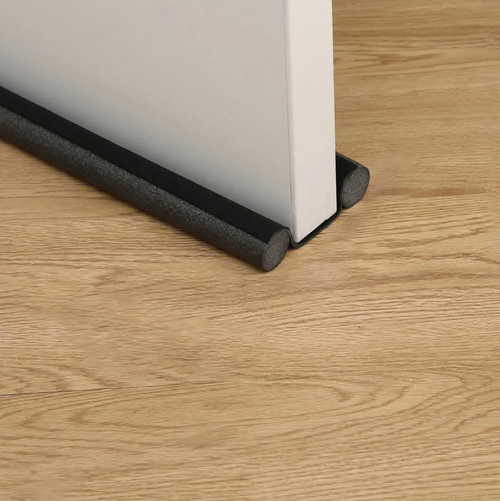 Door bottom seal, soundproof and windproof
