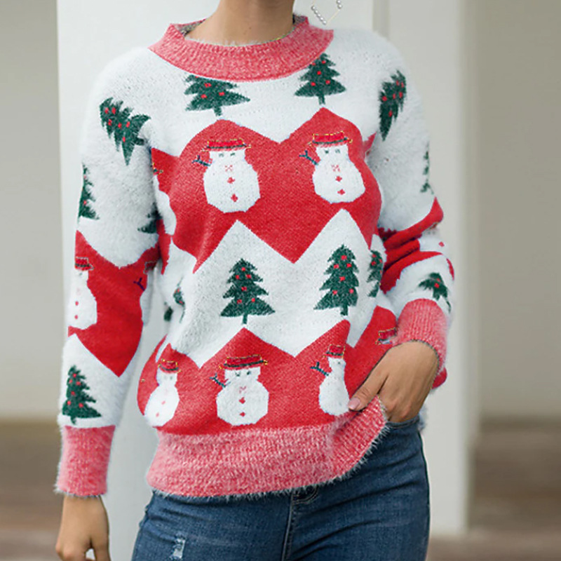 Women’s knitted sweater with round neckline and snowman motif