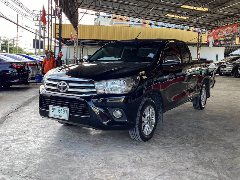 TOYOTA HILUX REVO