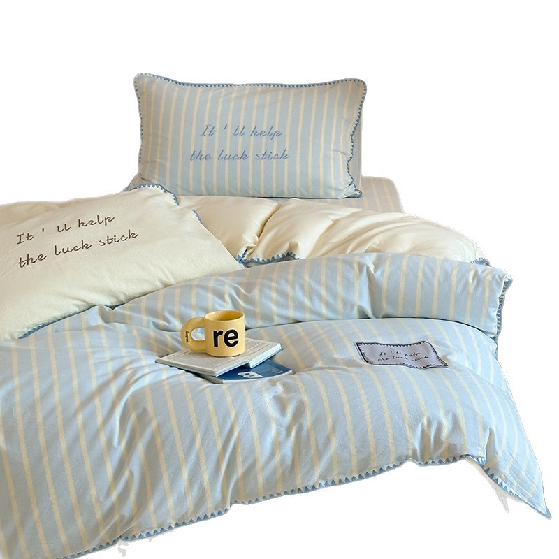 Cotton bedding set, striped, with shell hem
