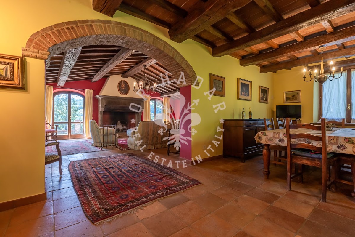הבית מאחורי הגבעה (Il Casale dietro la Collina) — 20