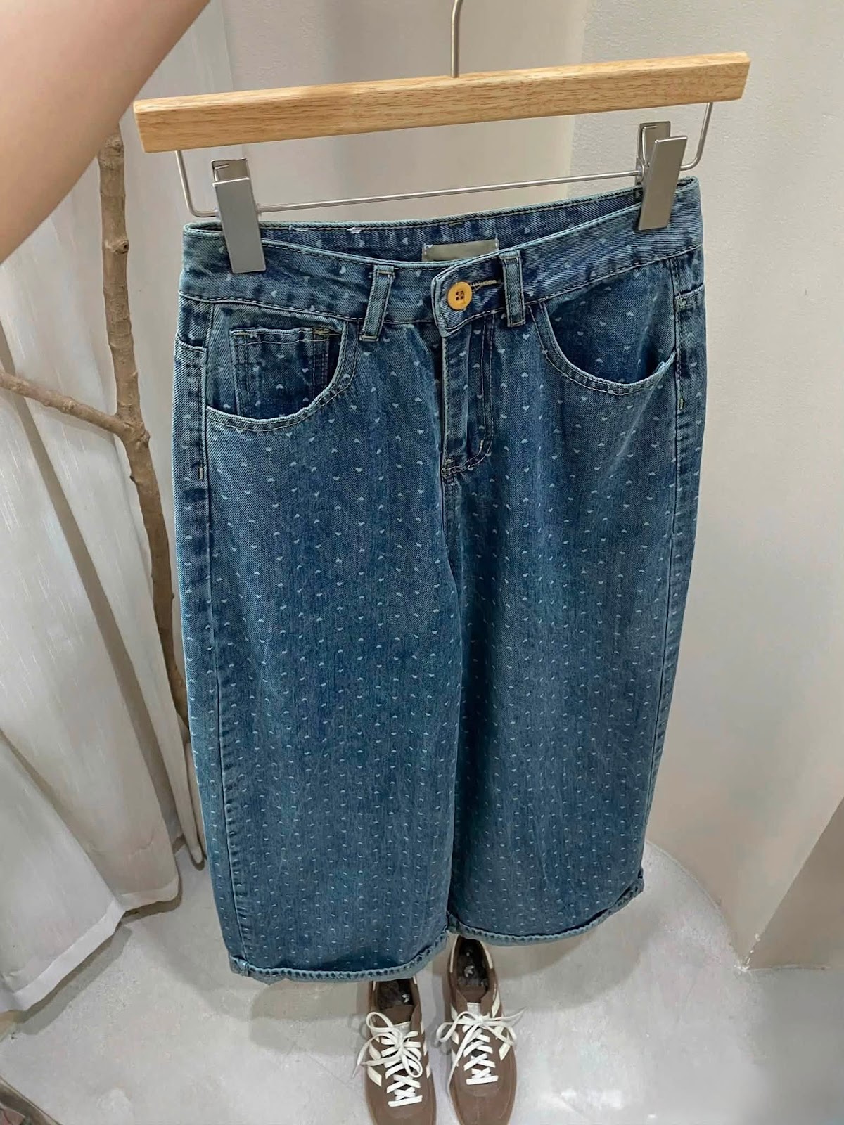quần jean ống rộng in hình tim lật lai XONXEN SHOP 81186 – Image 7