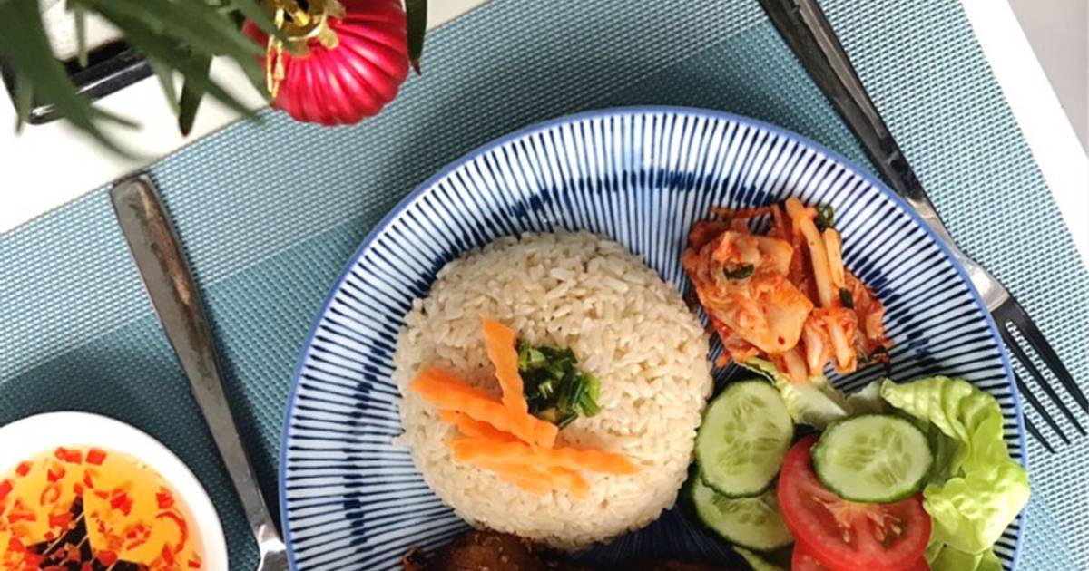 Cơm tấm sườn nướng