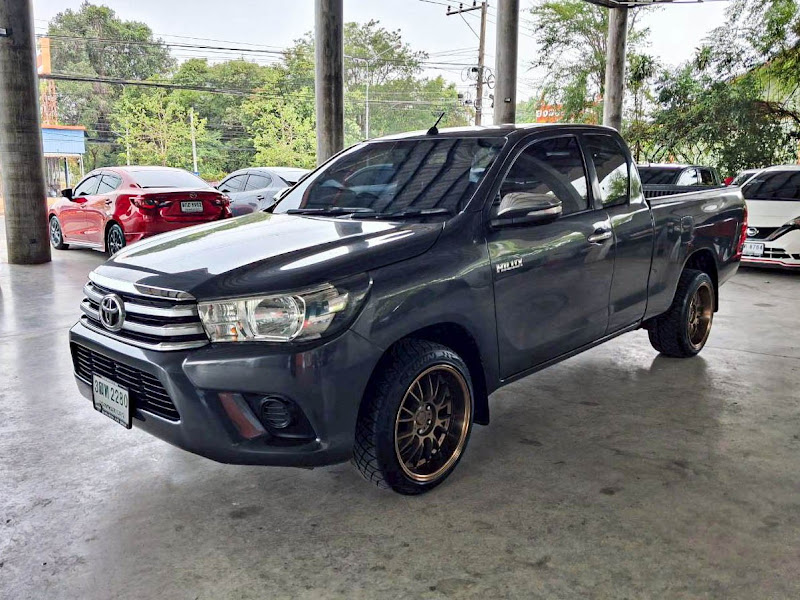 TOYOTA HILUX REVO