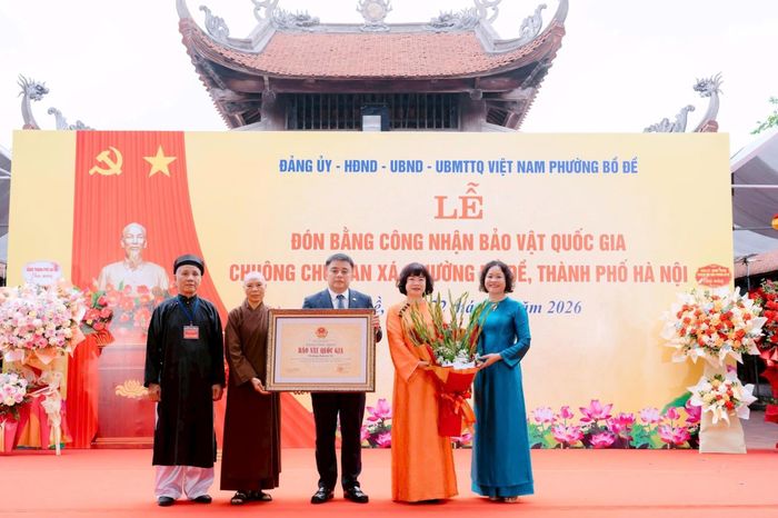 Đón bằng công nhận Bảo vật quốc gia chuông chùa An Xá - Đài Phát thanh và truyền hình Hà Nội