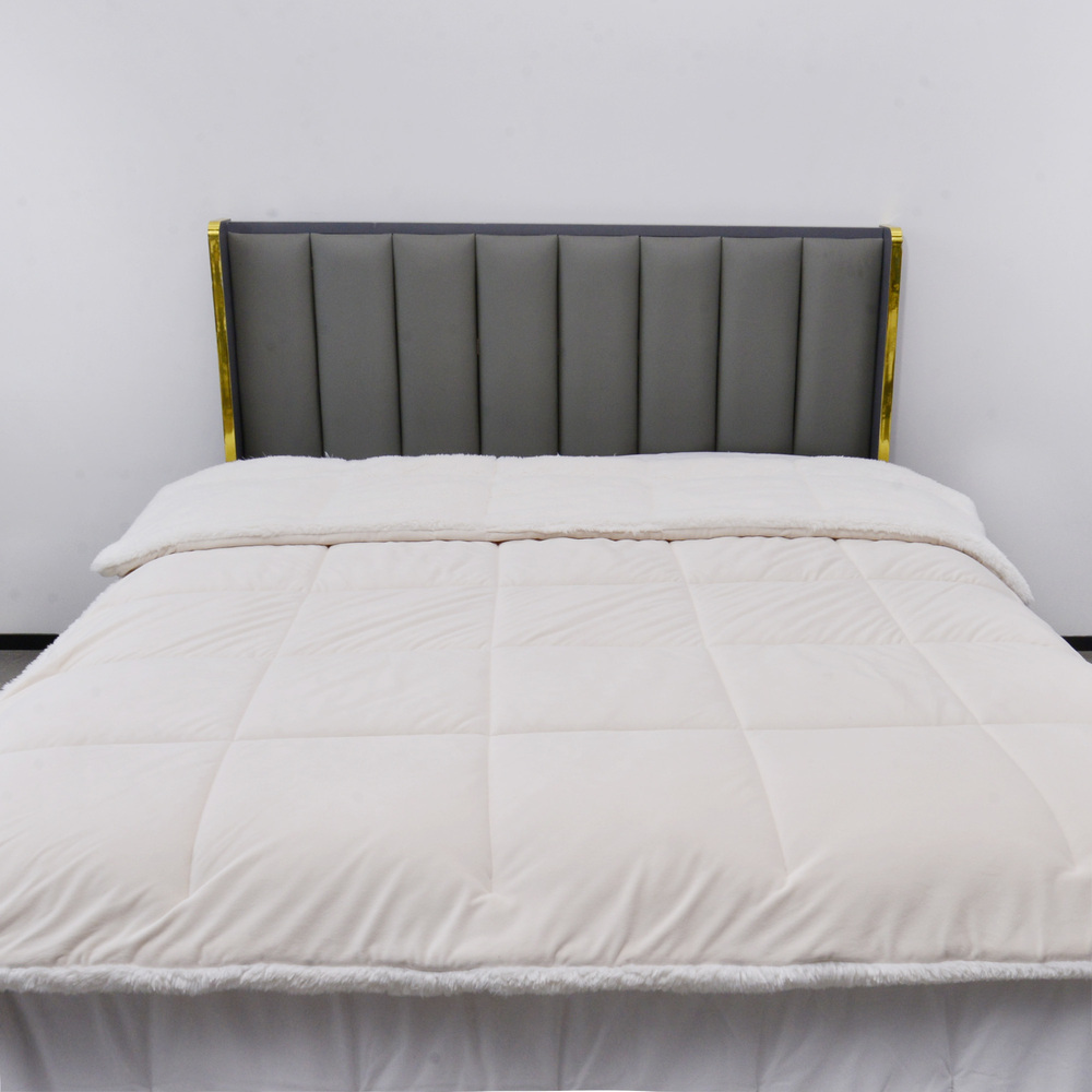 Set de edredón king de poliéster Home & More™ color beige, 3 piezas