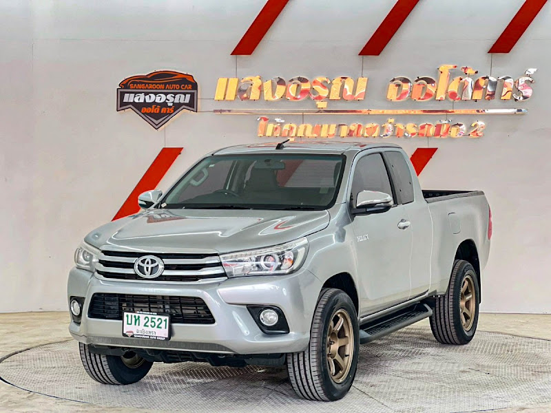 TOYOTA HILUX REVO