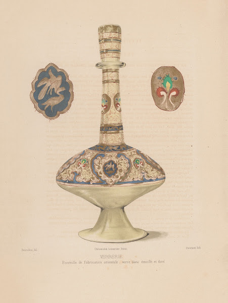 Bouteille de fabrication orientale verre blanc emaillé et doré 1859 1864
