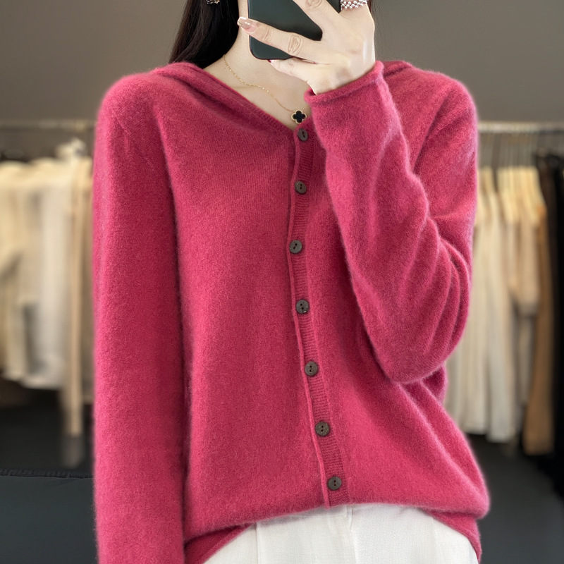 Women's merino wool cardigan with hood