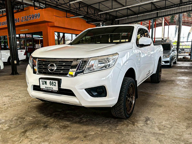 NISSAN NAVARA