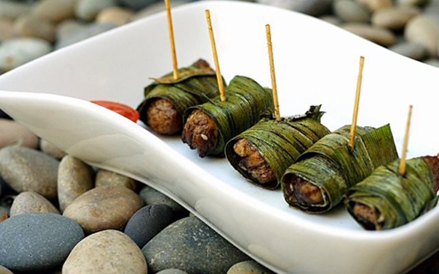 Gà Cuốn Lá Dứa