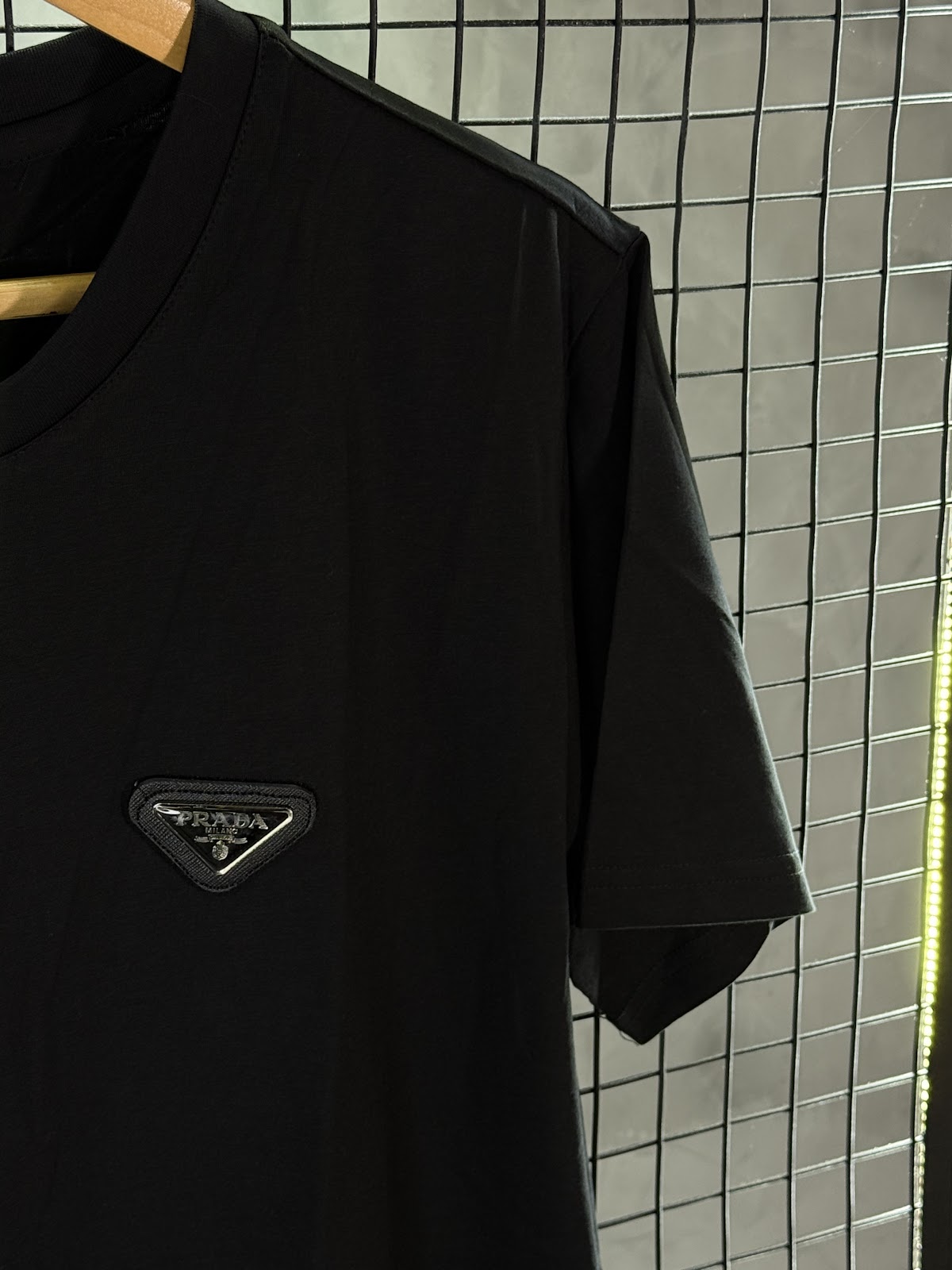 Camisa_Prada_Preta_V4.1 - 1