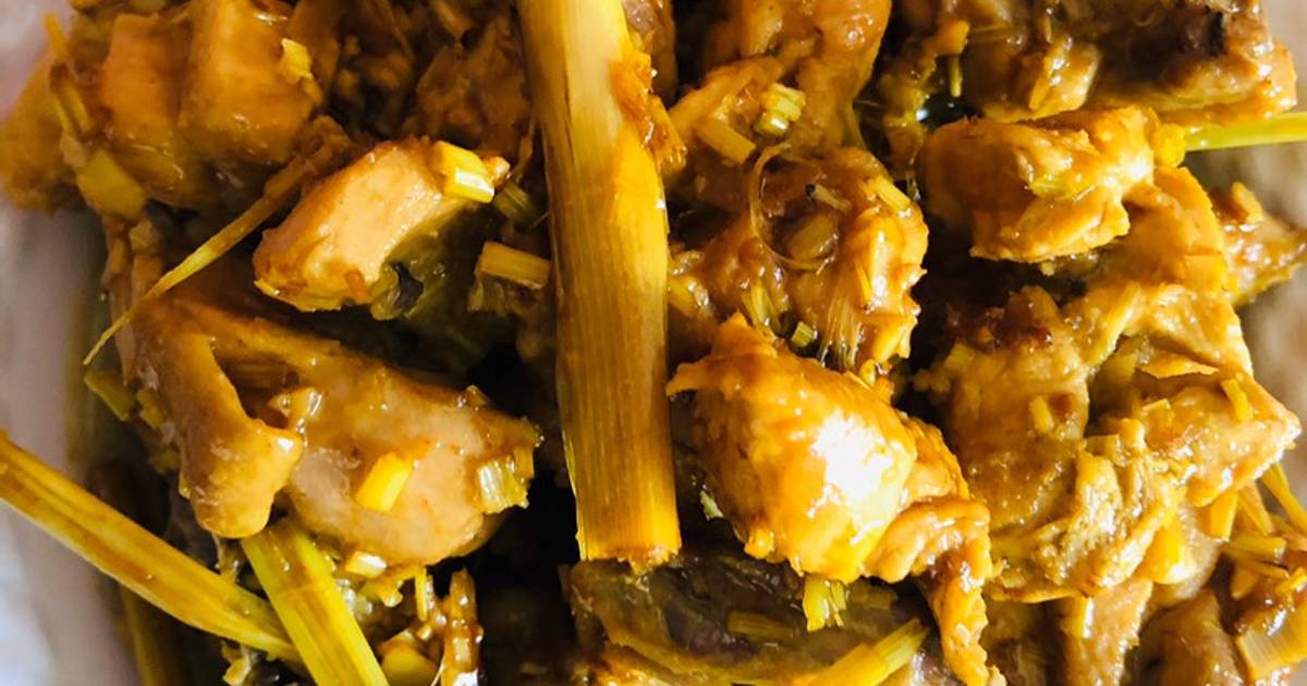 Gà kho sả
