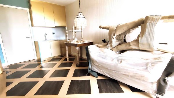 Espana Condo