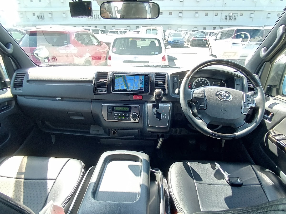 Toyota Hiace