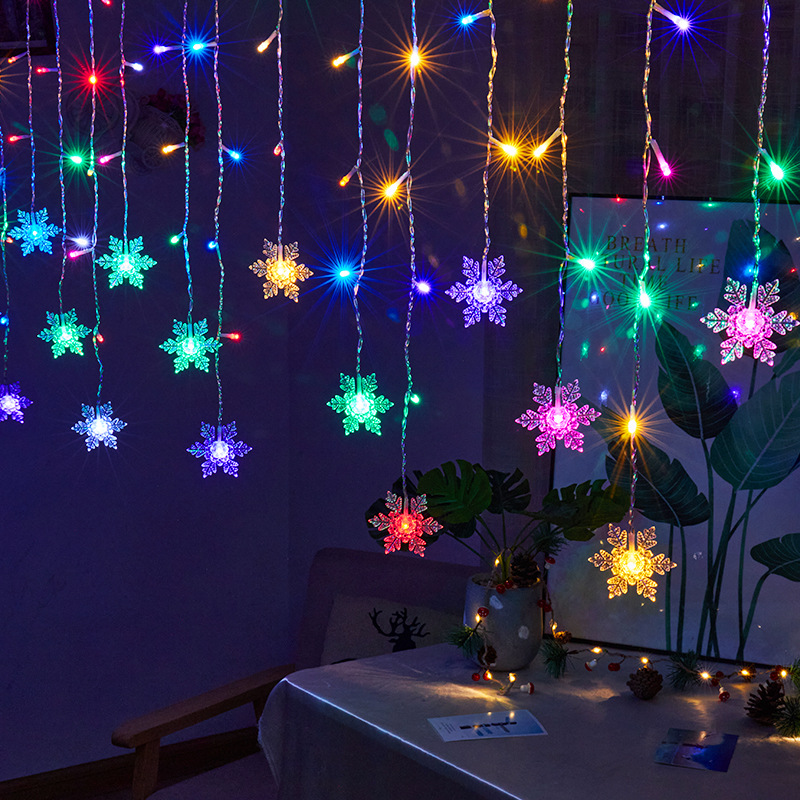 LED-Lichtervorhang mit verschiedenen Motiven